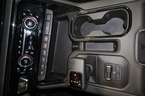 Used 2024 GMC Sierra 1500 AT4 w/ AT4 Premium Package image 15