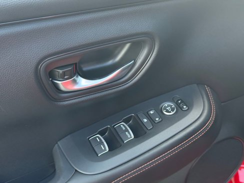 Used 2025 Honda HR-V Sport image 20