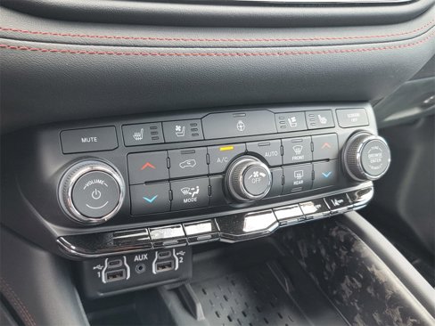 New 2025 Dodge Durango R/T image 18
