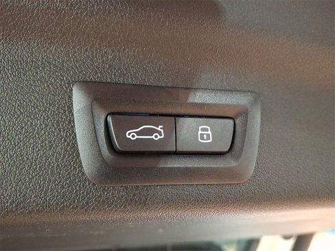 Used 2025 BMW X1 xDrive28i w/ Technology Package image 22
