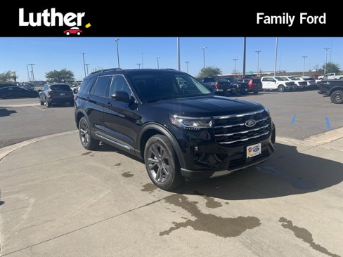Used 2025 Ford Explorer Active image 1