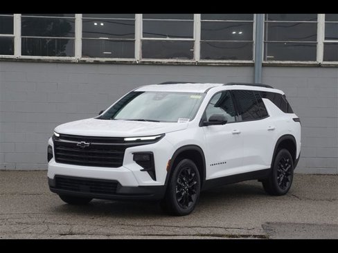 New 2026 Chevrolet Traverse LT w/ Midnight/Sport Edition image 1