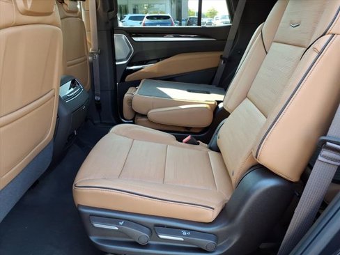 New 2026 Cadillac Escalade Luxury w/ Touring Package image 7