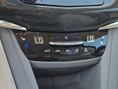 Certified 2023 Cadillac XT6 Premium Luxury w/ LPO, Premium Carpet Package image 28