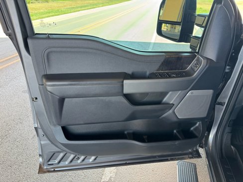 Used 2024 Ford F350 Lariat w/ Lariat Ultimate Package image 11