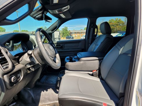 New 2026 RAM 5500 Tradesman image 18