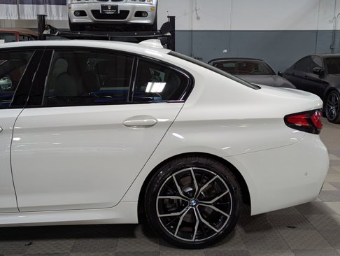Used 2022 BMW 540i xDrive w/ M Sport Package image 14