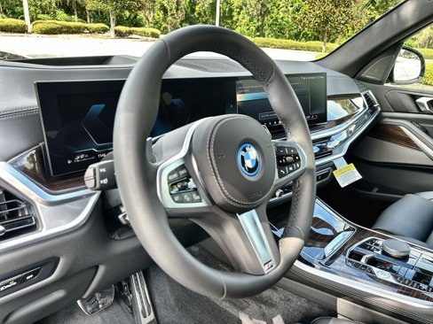 New 2026 BMW X5 xDrive50e image 18