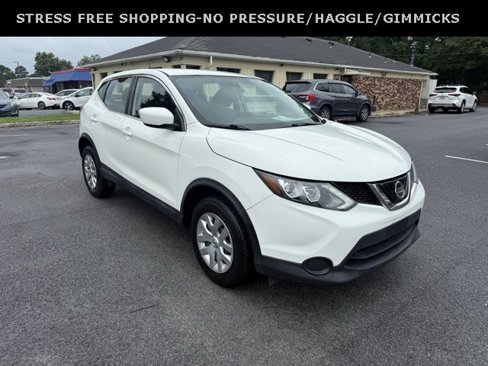 Used 2019 Nissan Rogue Sport S image 1