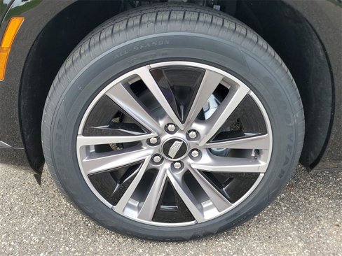 New 2026 Cadillac Vistiq Sport image 32