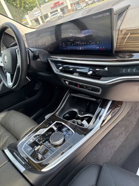Used 2024 BMW X7 xDrive40i image 25