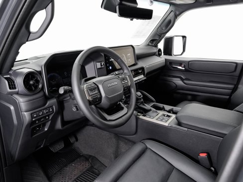 Used 2025 Toyota Land Cruiser image 4