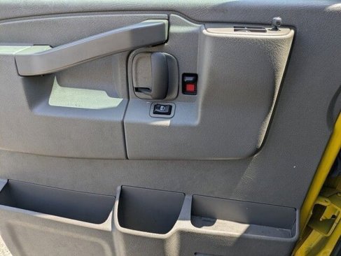 Used 2023 Chevrolet Express 2500 image 14
