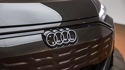 New 2025 Audi S e-tron GT Prestige image 14