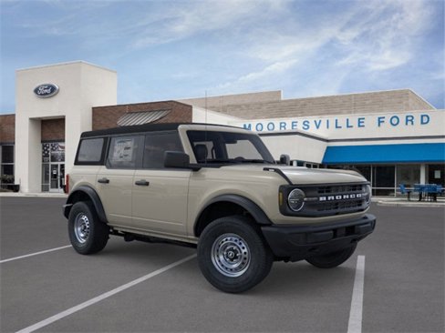New 2025 Ford Bronco 4-Door image 7