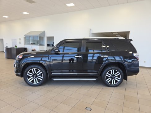Used 2019 Toyota 4Runner Limited image 2