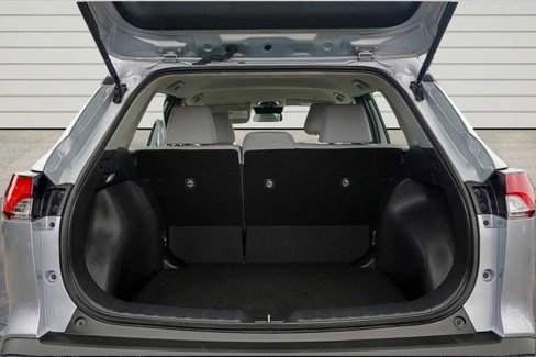Used 2024 Toyota Corolla Cross L image 10