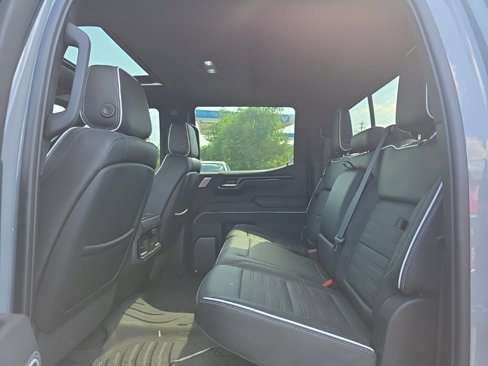 Used 2024 GMC Sierra 1500 AT4X image 16