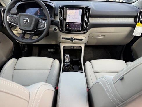 New 2026 Volvo XC40 B5 Plus w/ Protection Package Premier image 6