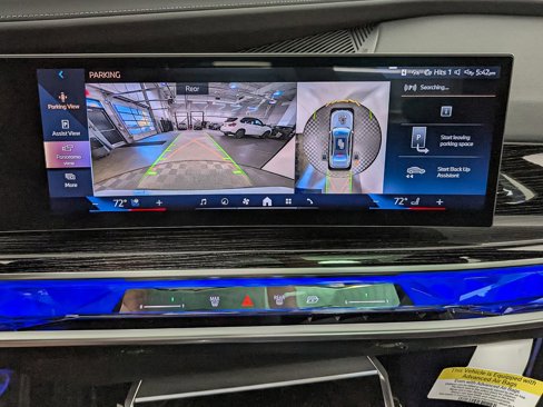 New 2026 BMW 740i xDrive image 17