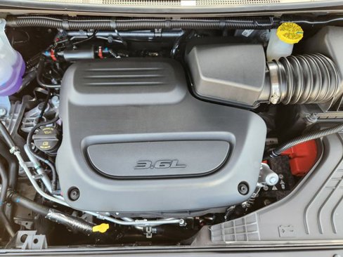 New 2025 Chrysler Pacifica Select image 22