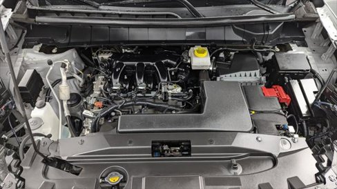 Used 2025 Nissan Pathfinder SV image 31