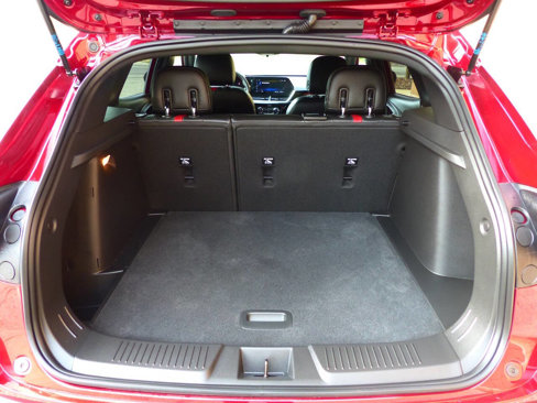 Used 2025 Chevrolet Trax RS w/ Sunroof Package image 39