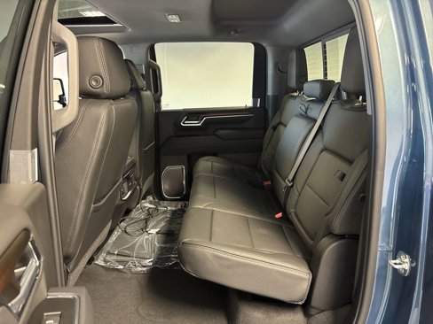 New 2025 GMC Sierra 2500 Denali w/ Denali Reserve Package image 28