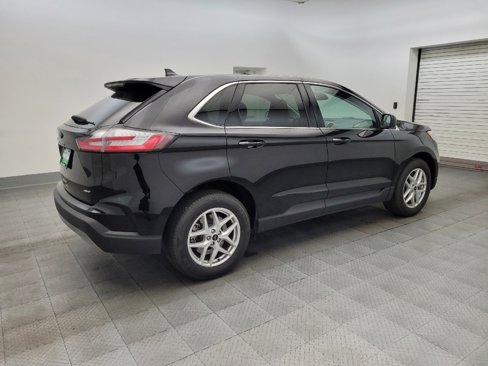 Used 2024 Ford Edge SEL image 10
