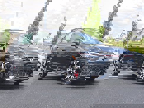 New 2025 Volkswagen GTI SE image 2