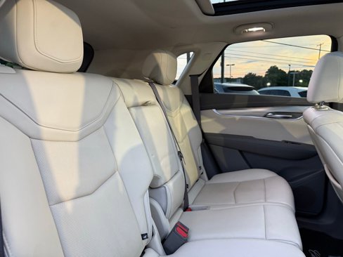 Used 2020 Cadillac XT5 Premium Luxury image 37