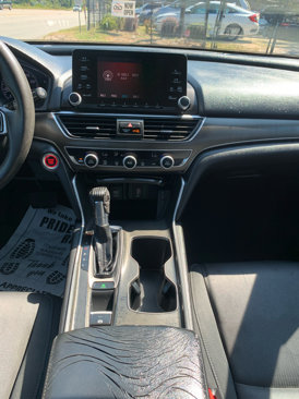 Used 2018 Honda Accord LX image 11