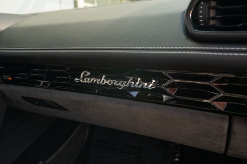 Used 2024 Lamborghini Huracan Sterrato image 38