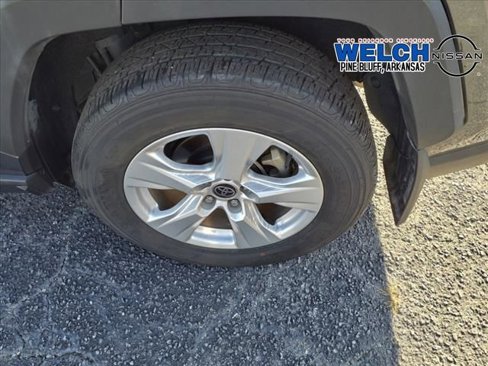 Used 2021 Toyota RAV4 XLE image 7