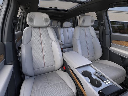 New 2026 Cadillac Vistiq Luxury image 17
