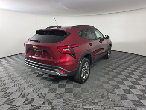 New 2025 Chevrolet Trax LT w/ Driver Confidence Package image 5