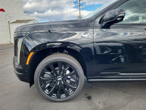 New 2025 Cadillac Escalade Sport Platinum w/ LPO, ONYX Package image 6