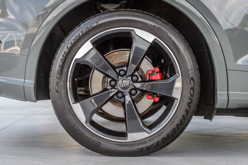 Used 2020 Audi SQ5 Premium Plus w/ Premium Plus Package image 15