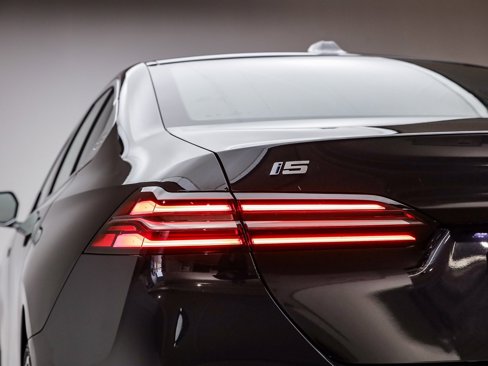New 2026 BMW i5 eDrive40 w/ Premium Package image 10
