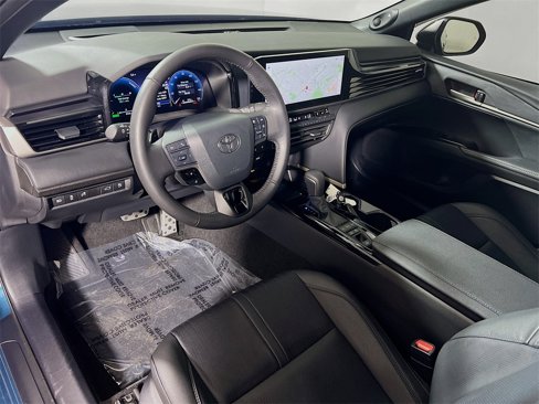 Used 2025 Toyota Camry XSE image 10