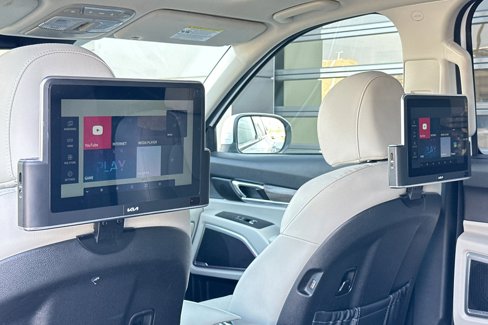 Used 2022 Kia Telluride EX w/ EX Premium Package image 16