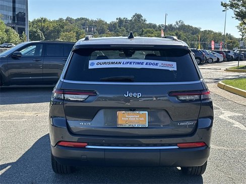 Certified 2023 Jeep Grand Cherokee L Laredo image 3
