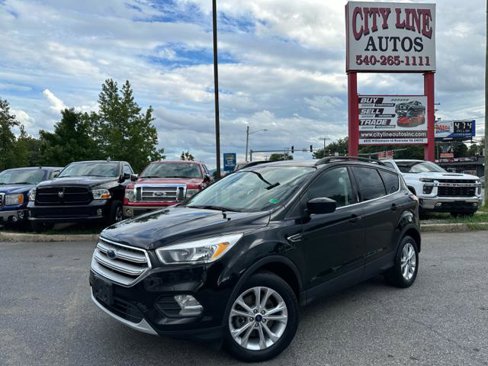Used 2018 Ford Escape SE w/ SE Sync 3 Package image 1