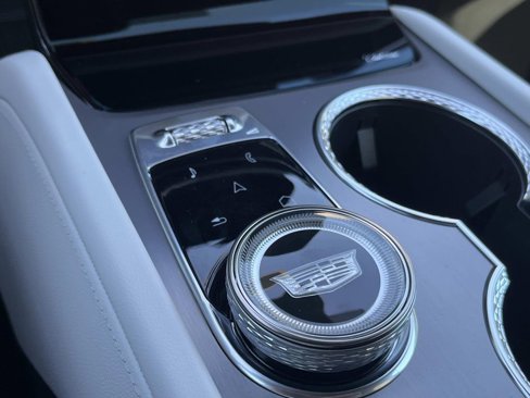 New 2026 Cadillac Vistiq Sport image 32