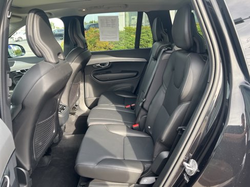 Certified 2025 Volvo XC90 B5 Core image 27