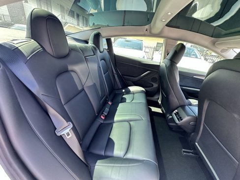 Used 2023 Tesla Model 3 Standard Range image 19