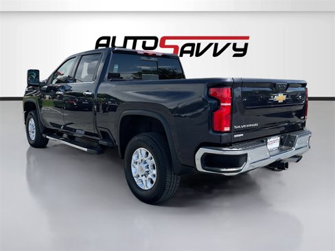 Used 2024 Chevrolet Silverado 3500 LTZ w/ LTZ Convenience Package image 5