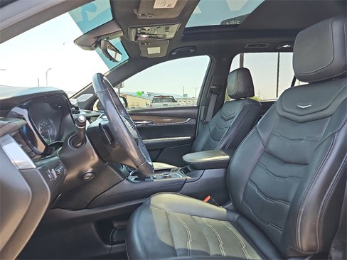 Used 2020 Cadillac XT6 Premium Luxury w/ Platinum Package image 15