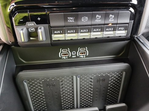 New 2026 RAM 3500 Laramie image 38