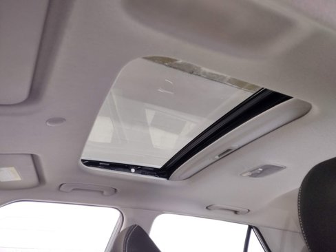 Used 2023 Hyundai Venue SEL image 19